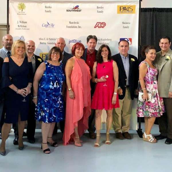 Pilot Association Supports PALS (Patient Air Lift Services)